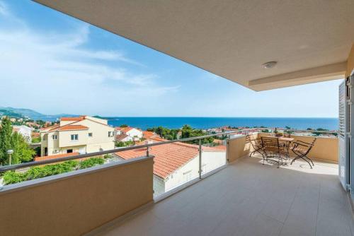 Apartment Belvedere with magnificent sea view terrace