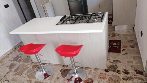 Η κουζίνα ή μικρή κουζίνα στο Appartamento NINI'