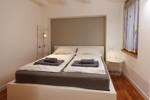 Vicolo 15 photo 2