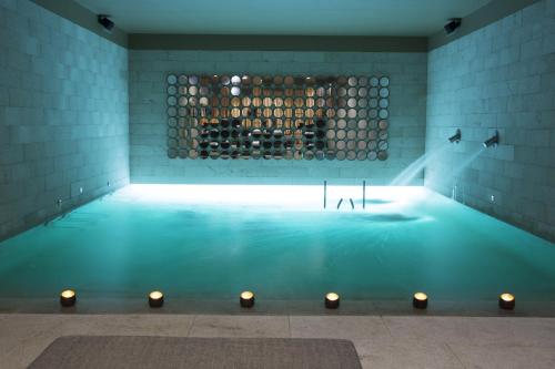 Bazén v ubytování Casas Do Coro nebo v jeho okolí