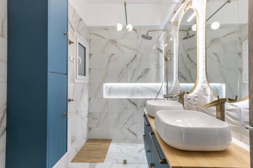 Elaia Luxury Selections Sapphire