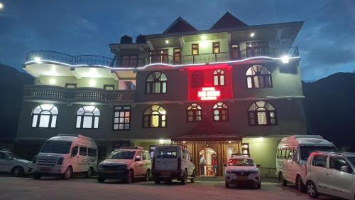 Fotografie z fotogalerie ubytování Debbhumi Regency v destinaci Sāngla