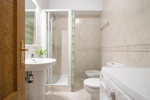 MEDITERRÁNEO Piso en Paseo Marítimo 4 pax WIFI