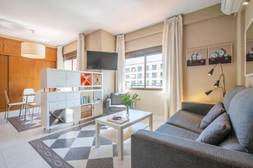 MEDITERRÁNEO Piso en Paseo Marítimo 4 pax WIFI