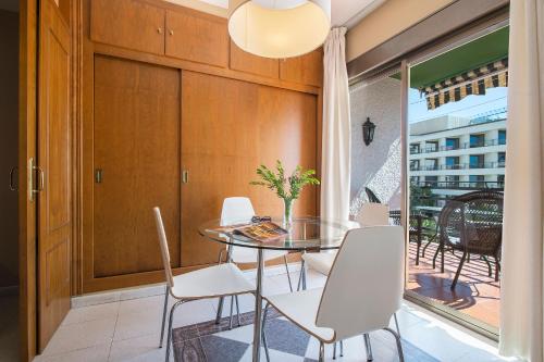 MEDITERRÁNEO Piso en Paseo Marítimo 4 pax WIFI