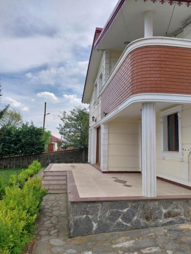 Φωτογραφία από το άλμπουμ του Big garden and sea view villa σε Komera