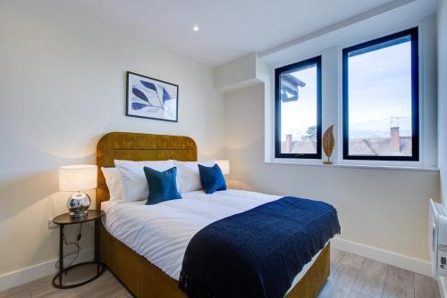 Katil atau katil-katil dalam bilik di Hybrid Resi - London, Sutton with onsite car parking
