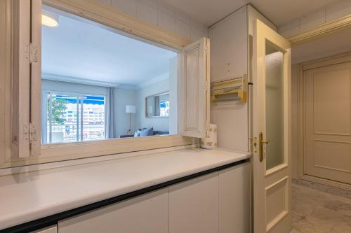 Fotografia z galérie ubytovania Puerto Banus, Marina Banus, 2BR, 2BTH, pool, parking, Marbella, 3H v Marbelli