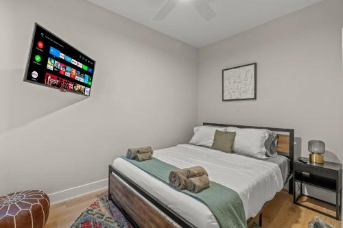 Kid-Friendly Fishtown Family Retreat with Game Room Image