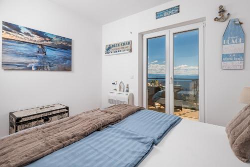 Chiara rental Opatija, Apartment Victoria with terrace, panoramic sea view