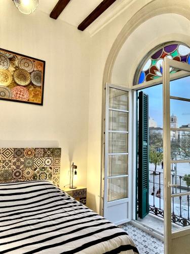 Picasso's Deluxe Puerta Verde