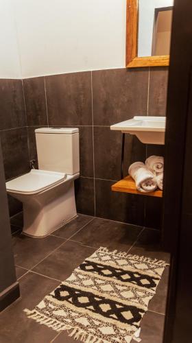 Un baño de Ahomé Guest house & Lounge
