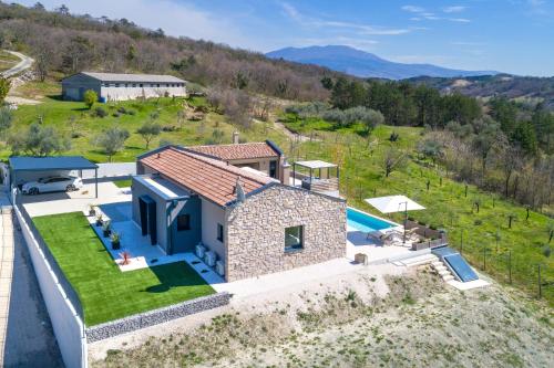 Γενική θέα στο βουνό ή θέα στο βουνό από  αυτή η βίλα