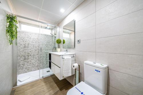 SUNSET MALAGA - Luxurious & Parking Apartment