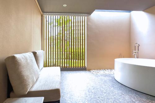 Ruang duduk di Best Western Plus Carapace Hotel Hua Hin