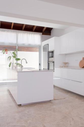 The MOSS - Beach Design Villa in Central Corralejo - by LUNA
