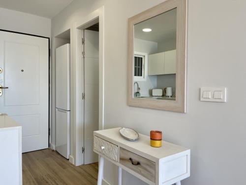 Koupelna v ubytování Poniente Beach Modern Apartment