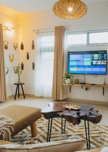 Μια τηλεόραση ή/και κέντρο ψυχαγωγίας στο The Avery Apartments, Dzorwulu
