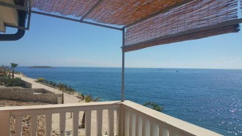 Studio apartment in Sevid with sea view, balcony, air conditioning, WiFi 5169-3