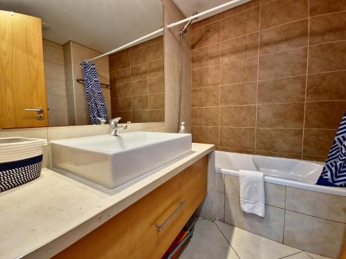 Apartamento FlorMar T1 by YHA