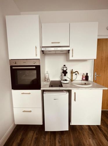 Dapur atau dapur kecil di Studio 3 du SPA Célinie