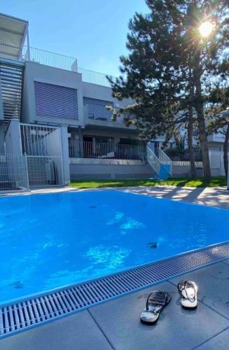 The Splash by JR City Apartments