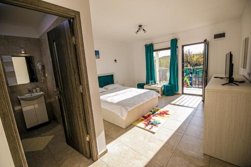 Postel nebo postele na pokoji v ubytování complex turistic N&S