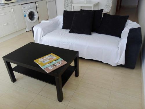 Apartamento de 1 dormitorio en Calle Vela photo 90