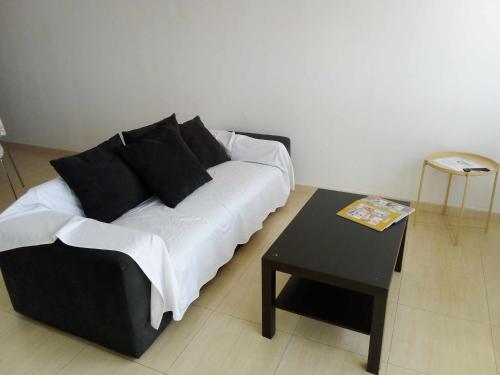 Apartamento de 1 dormitorio en Calle Vela photo 92