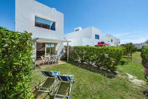 Sunny Villa with Pool Access