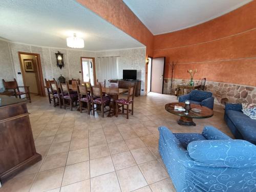A television and/or entertainment centre at VILLA TAI