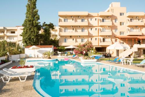 Πισίνα στο ή κοντά στο Albatross Hotel