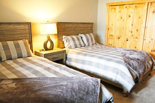 Ένα ή περισσότερα κρεβάτια σε δωμάτιο στο Meadow Ridge Court 8 Unit 6