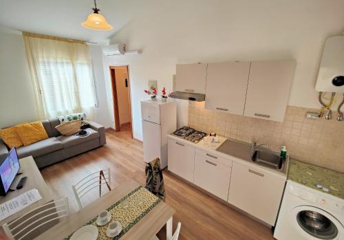 Kuchyň nebo kuchyňský kout v ubytování Le Dune Sea View Apartments - Futura CAV