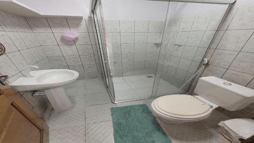 Ένα μπάνιο στο Hotel Residencial Manaus - Flores