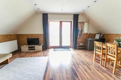 LiBe Apartman 8315 Gyenesdiás, 21 Faludi utca kép - 3