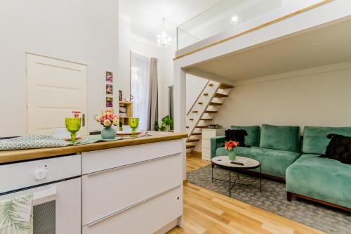 Cozy Place 10min walk to Parliament & Friendly Host