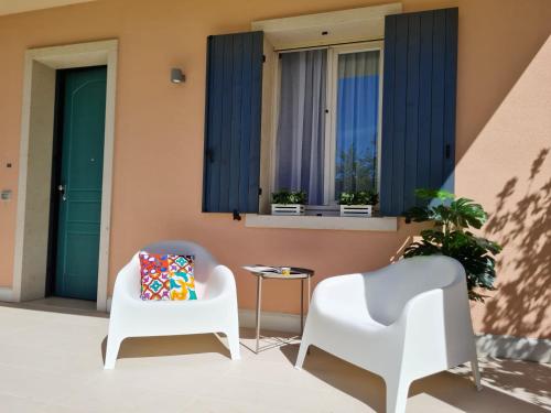 Χώρος καθιστικού στο Alma Garda Home