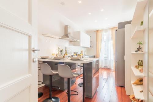Una cocina o cocineta en IL VICOLO suite