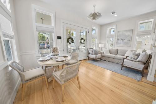 Χώρος καθιστικού στο Stella By The Sea home
