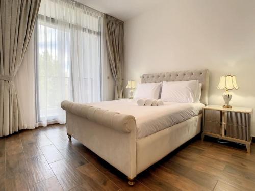 Katil atau katil-katil dalam bilik di Key View - Casa Flores Villa
