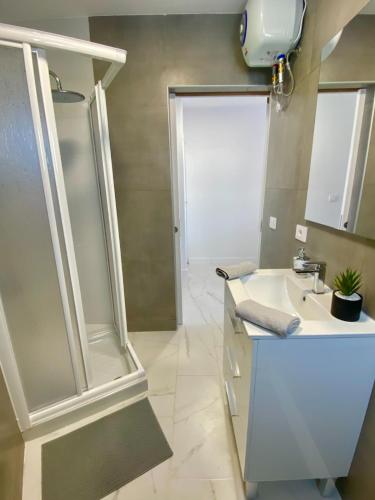ANNA beautiful apartment in the first Oceanline in Los Cristianos.