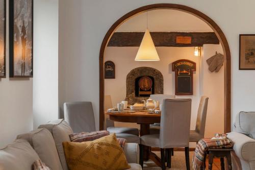 Casa da Cebola by an island apart