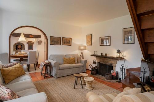 Casa da Cebola by an island apart