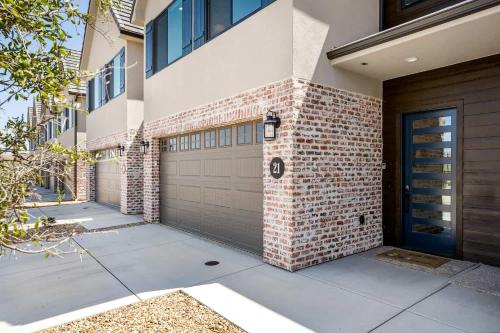 Gallery image of Sannar Lodge #21 townhouse in Santa Clara