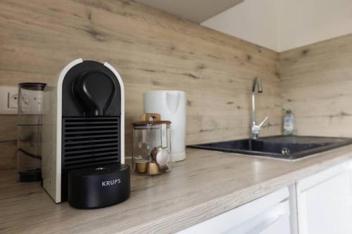 Afbeelding uit fotogalerij van • Au Cosy Dôme. • in Royat