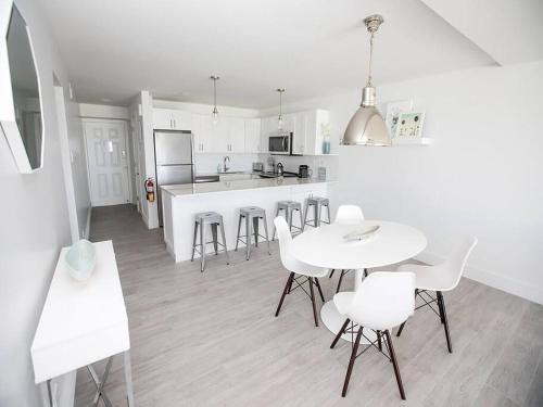 Una cocina o zona de cocina en Sunset Cove # 231