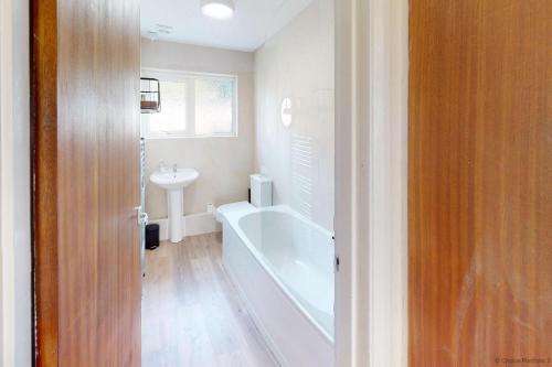 Koupelna v ubytování CROYDE OCEAN TIDE 3 Bedrooms