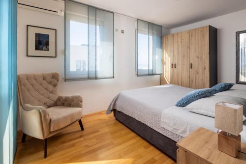Big modern two - bedroom apartment with sea view and balcony - Spalato