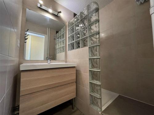 Grand Appartement 2 Pièces Ski aux Pieds à la Croisette, Menuires, 5 Pers. - FR-1-452-181